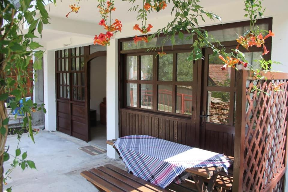 Apartman Nesa Boracko Jezero Konjic Extérieur photo